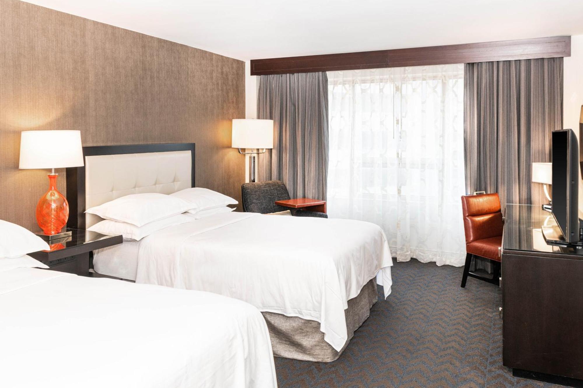 Sheraton Indianapolis City Centre Hotel Exterior foto